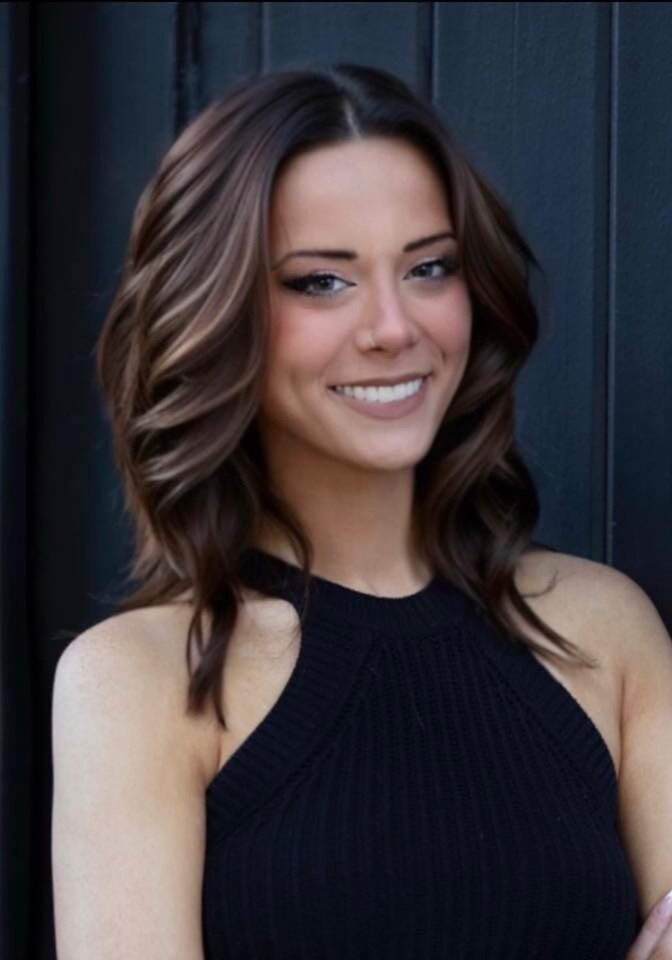 ally stopka headshot